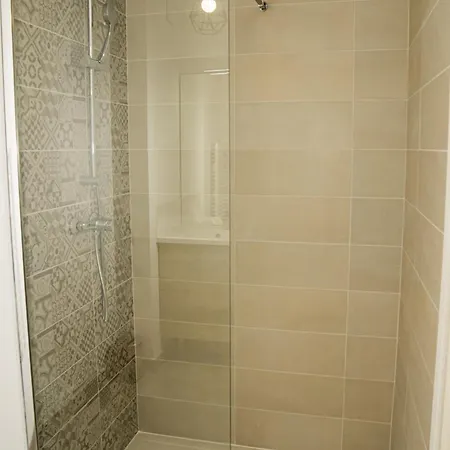 2pers, Terrasse Et Parking